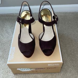 Brown Michael Kors heels size 7